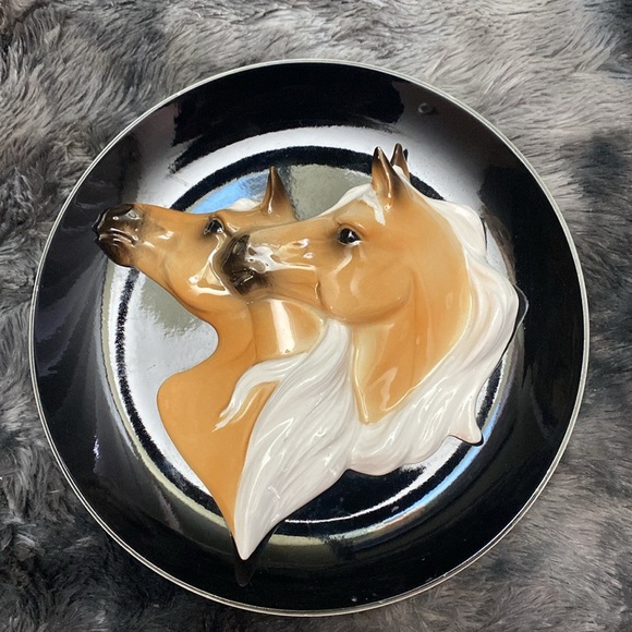 VINTAGE  3D HORSES
PLATE - Picture 12 of 16